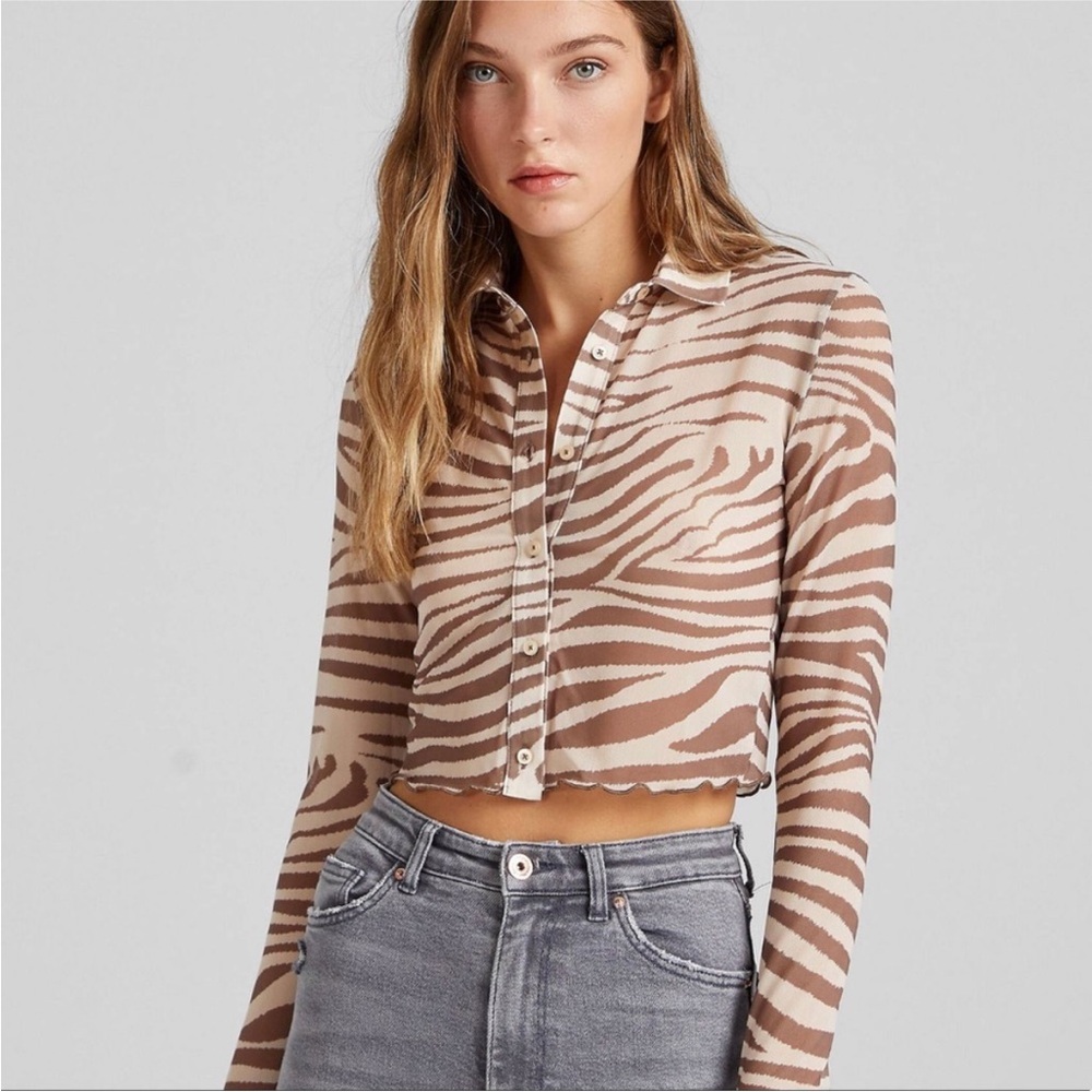 🦓Bershka zebra button down crop top sheer NWT🦓